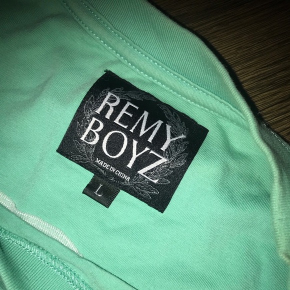 Rue 21 Remy Boyz Graphic Tee Large - Picture 7 of 7